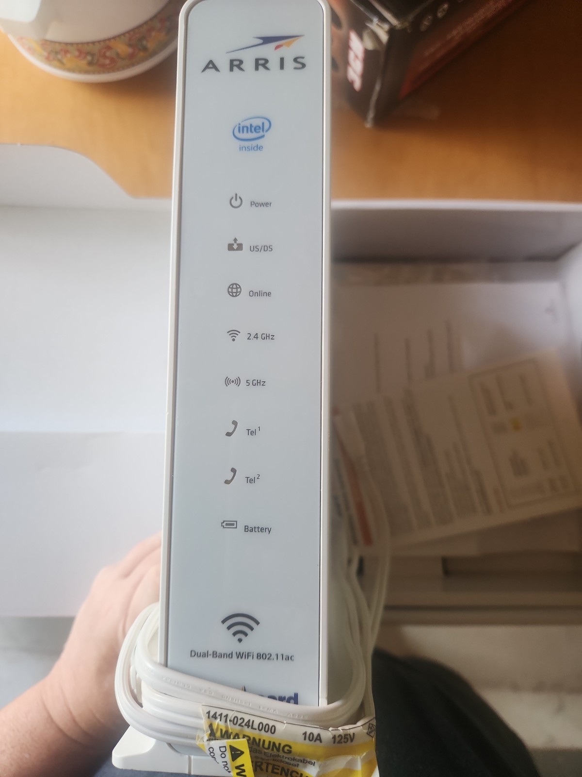 Arris SURFboard SVG2482AC Dual Band WiFi Router – UNUSED/OPEN BOX