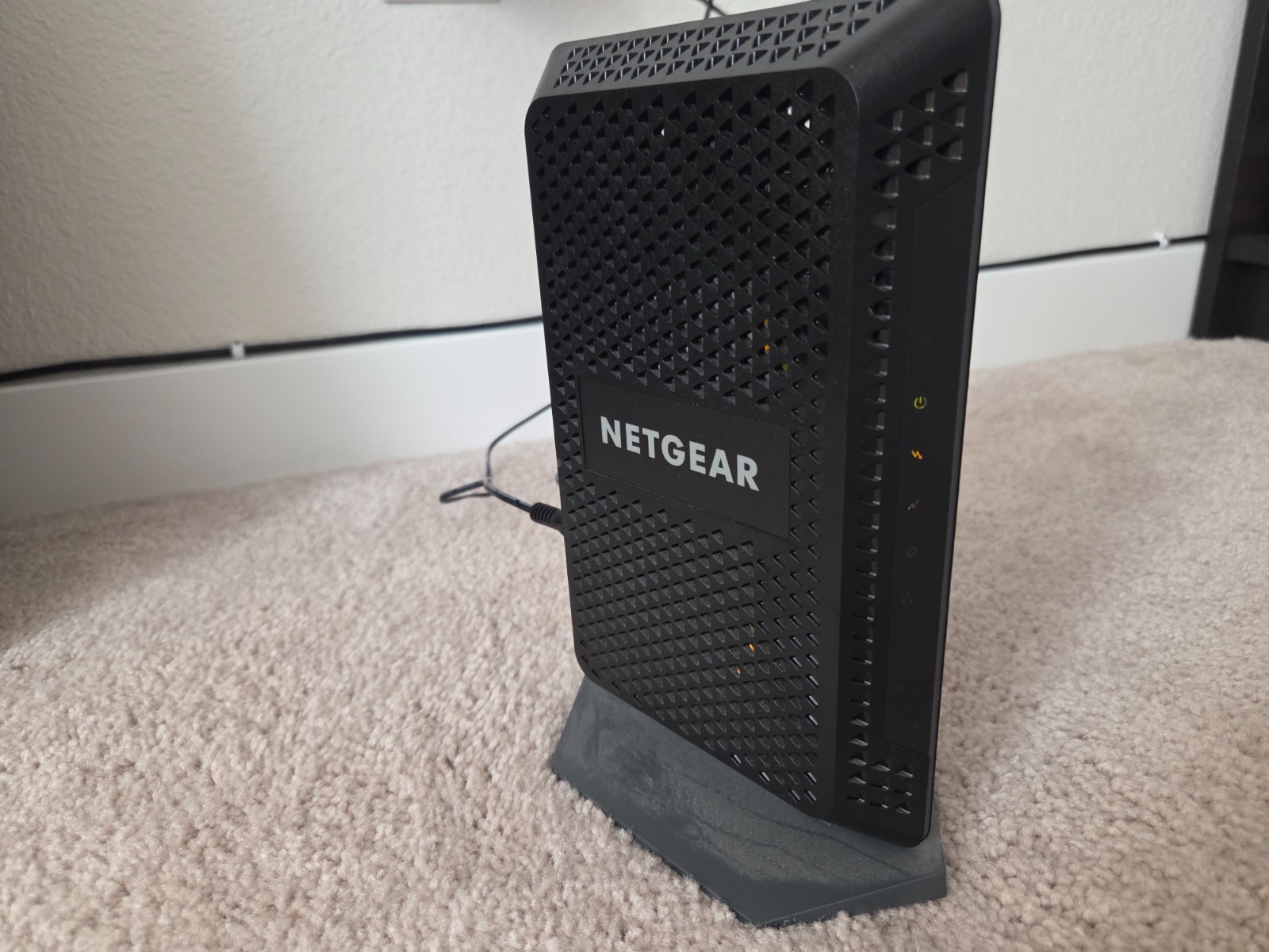 NETGEAR CM600 High-Speed Cable Modem 24×8 – 960Mbps – DOCSIS 3.0