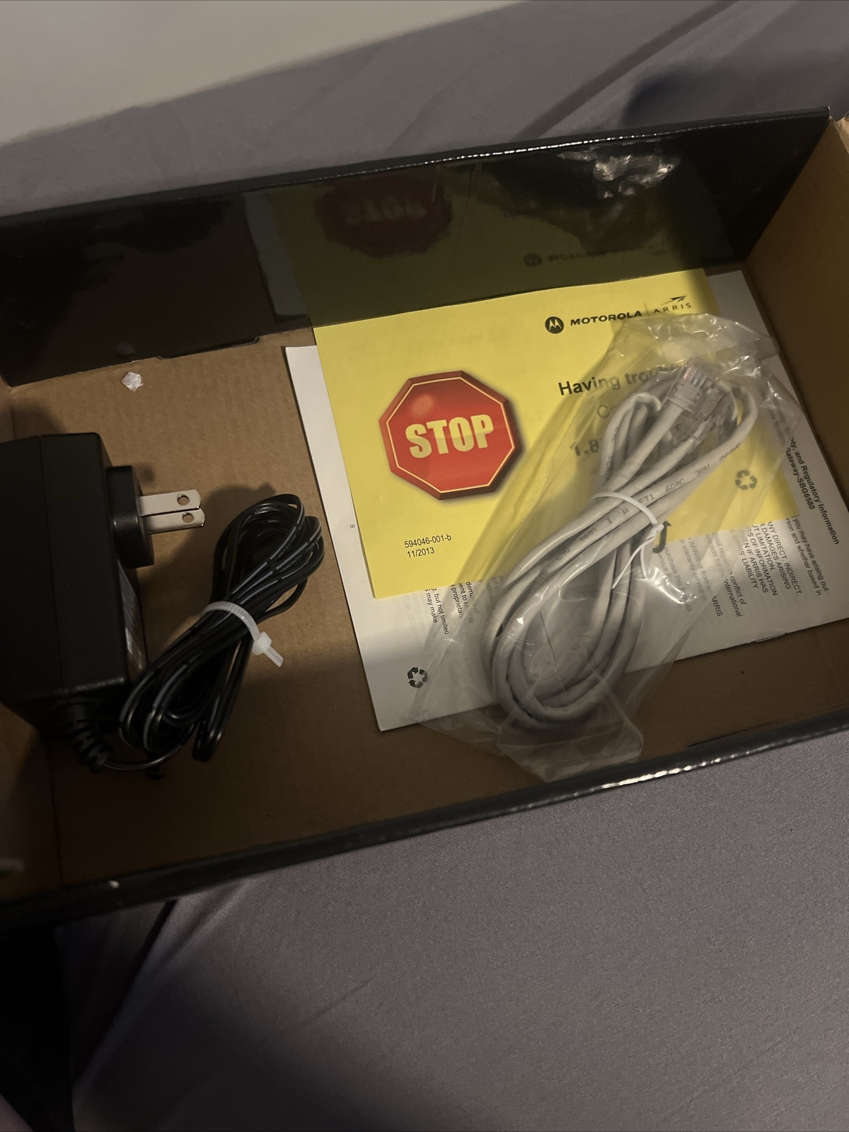 Motorola ARRIS SURFboard SBG6580 DOCSIS 3.0 Cable Modem and Wi-Fi Router N300
