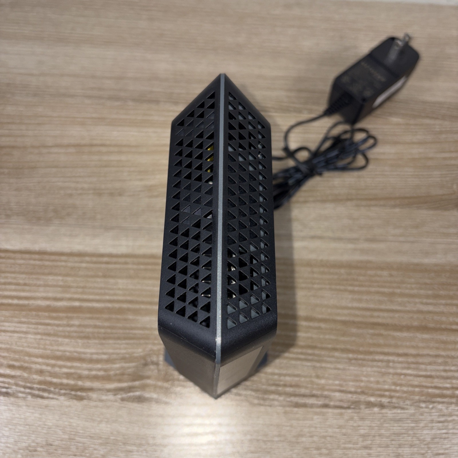 NETGEAR CM700 (32×8) DOCSIS 3.0 Gigabit Cable Modem. Charter & more (CM700)