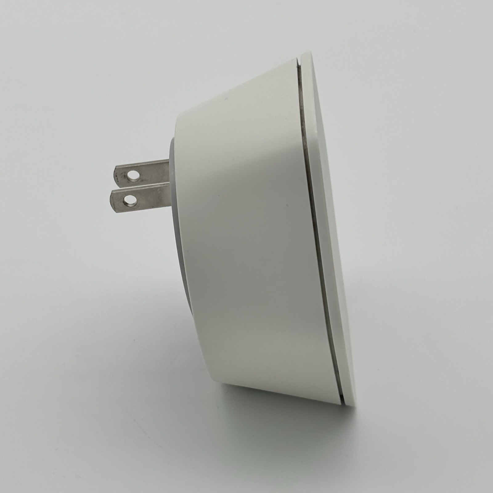 Xfinity xFi Pod 2nd Gen XE2-SG WiFi Range Extender Mesh Router White