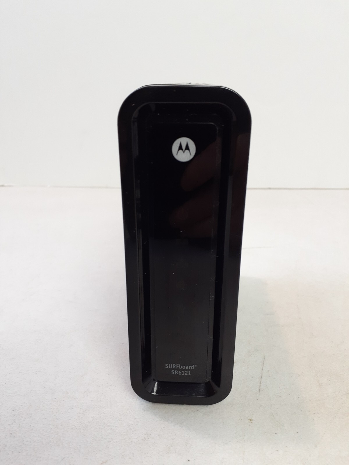 Motorola SURFboard Ethernet Cable Modem WiFi Router SB6121 with Power Supply