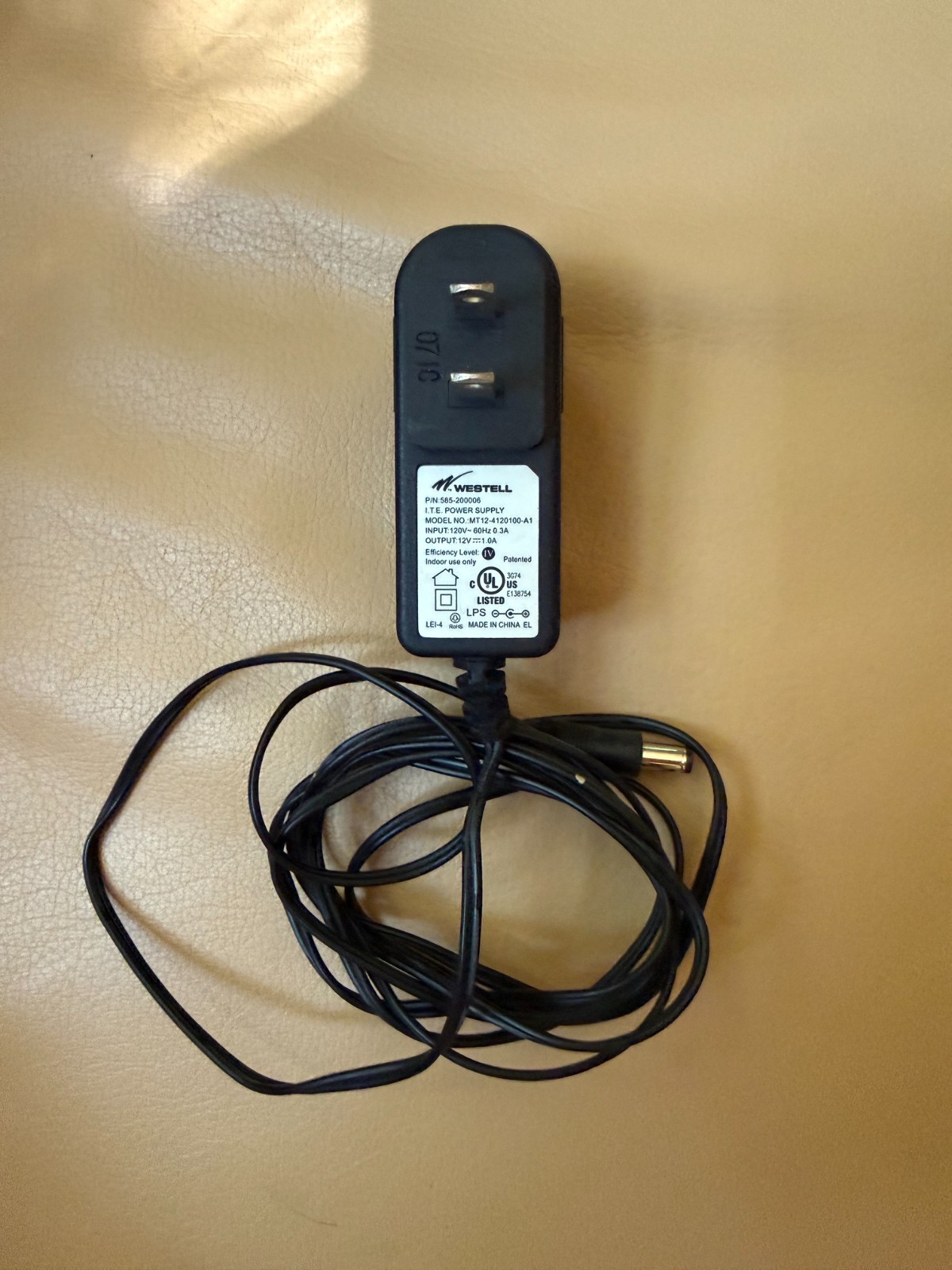 WESTELL MODEL 6100 ROUTER WITH ADAPTER