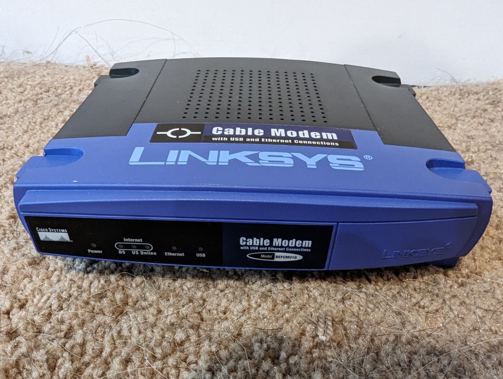 Cisco Linksys BEFCMU10 Ethernet Cable Modem Blue