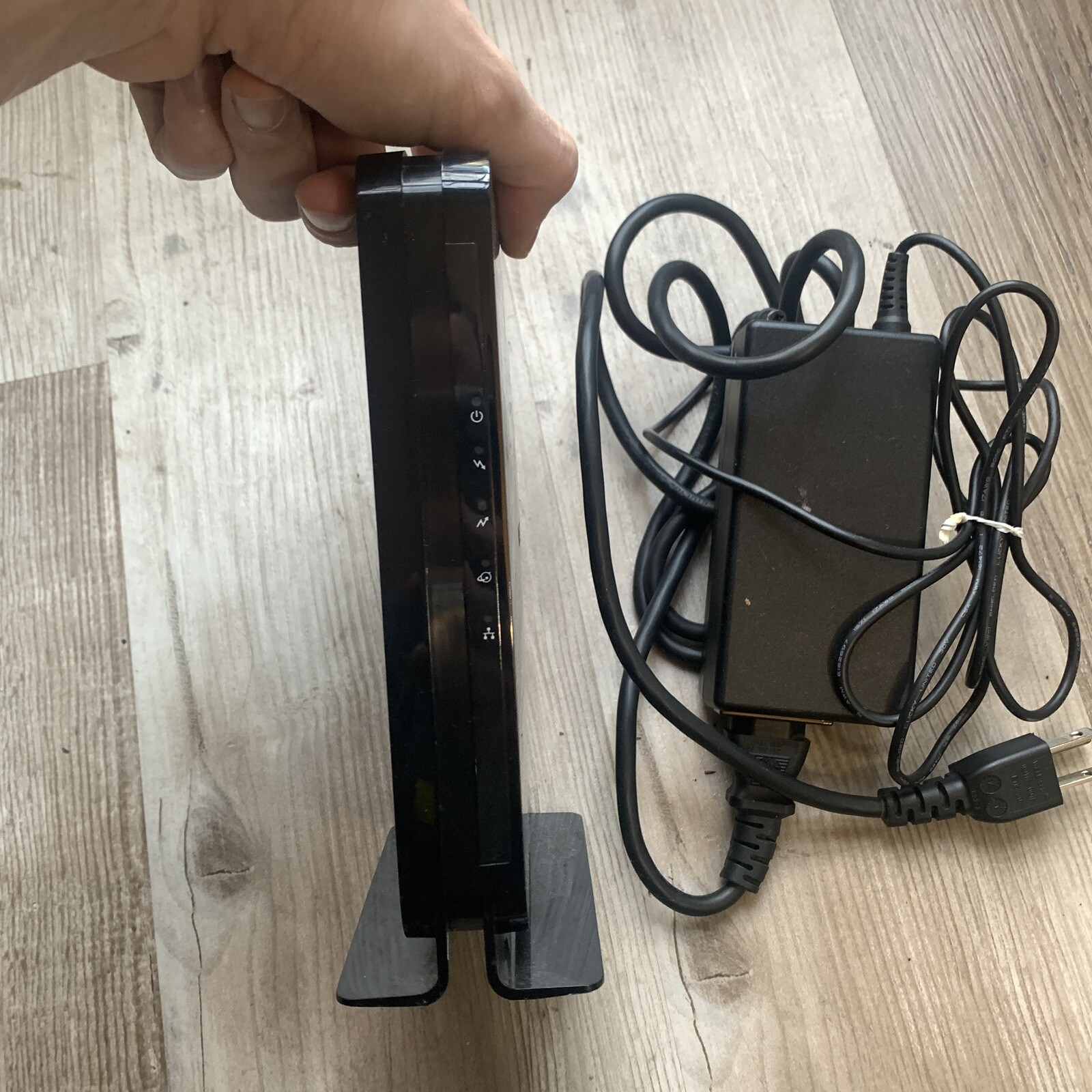Netgear CM500 High Speed Cable Modem Internet DOCSIS 3.0 680Mbps w Adapter WORKS