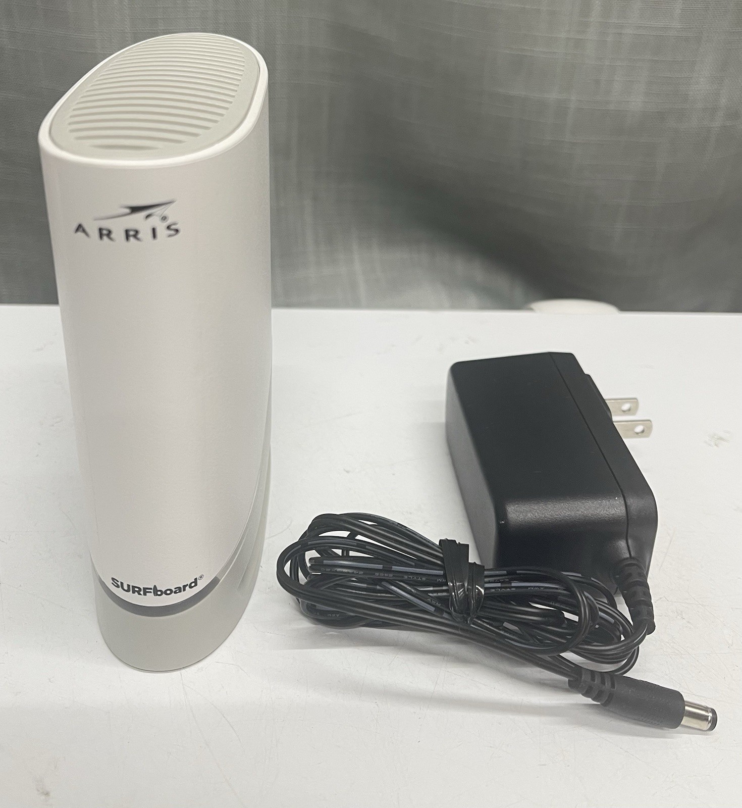 ARRIS S33 v2 2.5 Gbps Ethernet Port – DOCSIS 3.1 Modem – Refurbished w/ Box