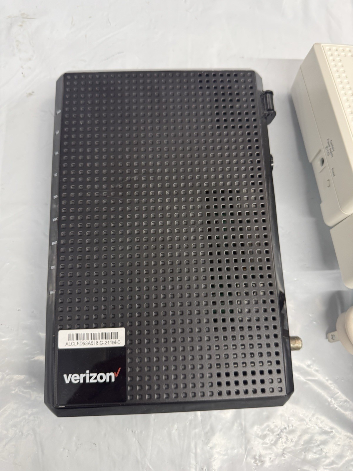 Nokia BVMG500FRA Verizon FiOS Fiber ONT Optical Network Terminal w/ Power