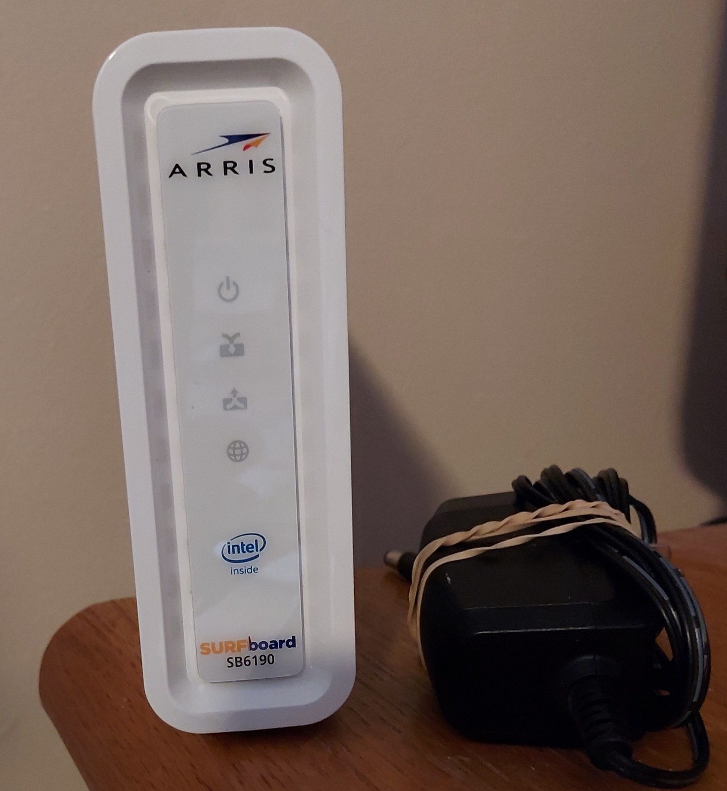 ARRIS Surfboard SB6190-RB DOCSIS 3.0 Cable Modem, White, refurbished