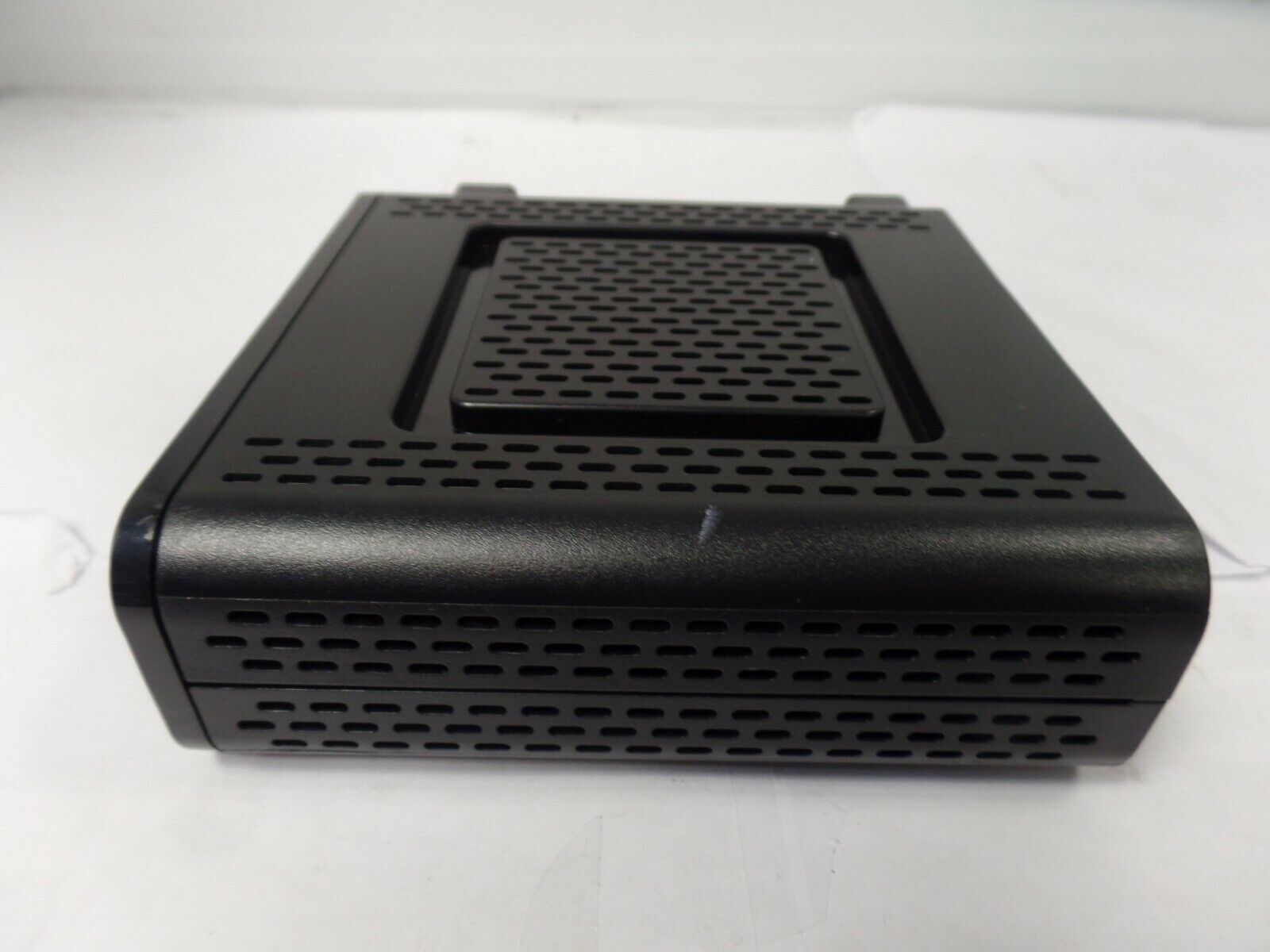 Motorola Arris SURFboard SB6121 DOCSIS 3.0 Modem. P/N:575186-019-00