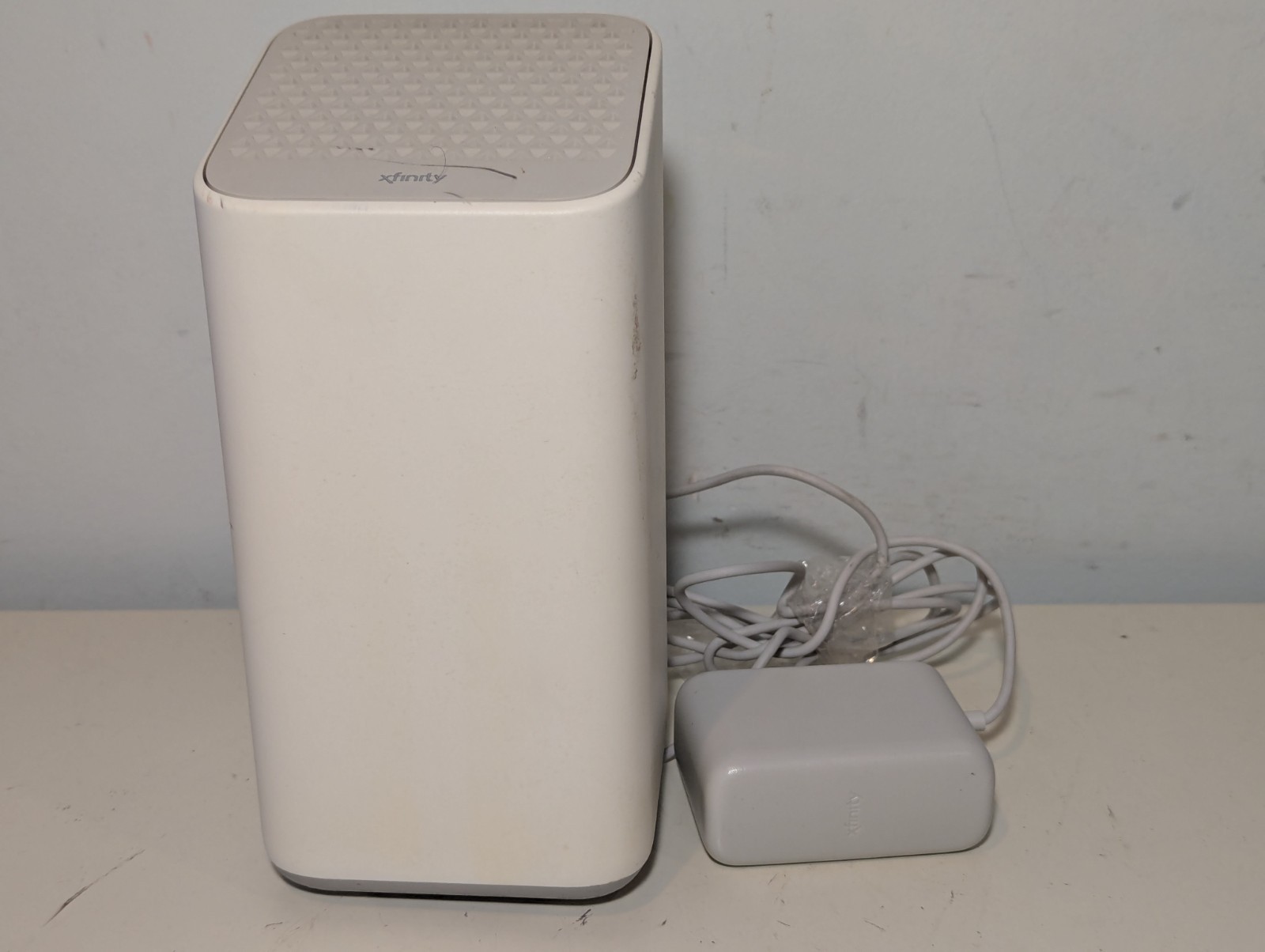 Comcast Xfinity XB7-T Modem WiFi Router W OEM Power Adapter!