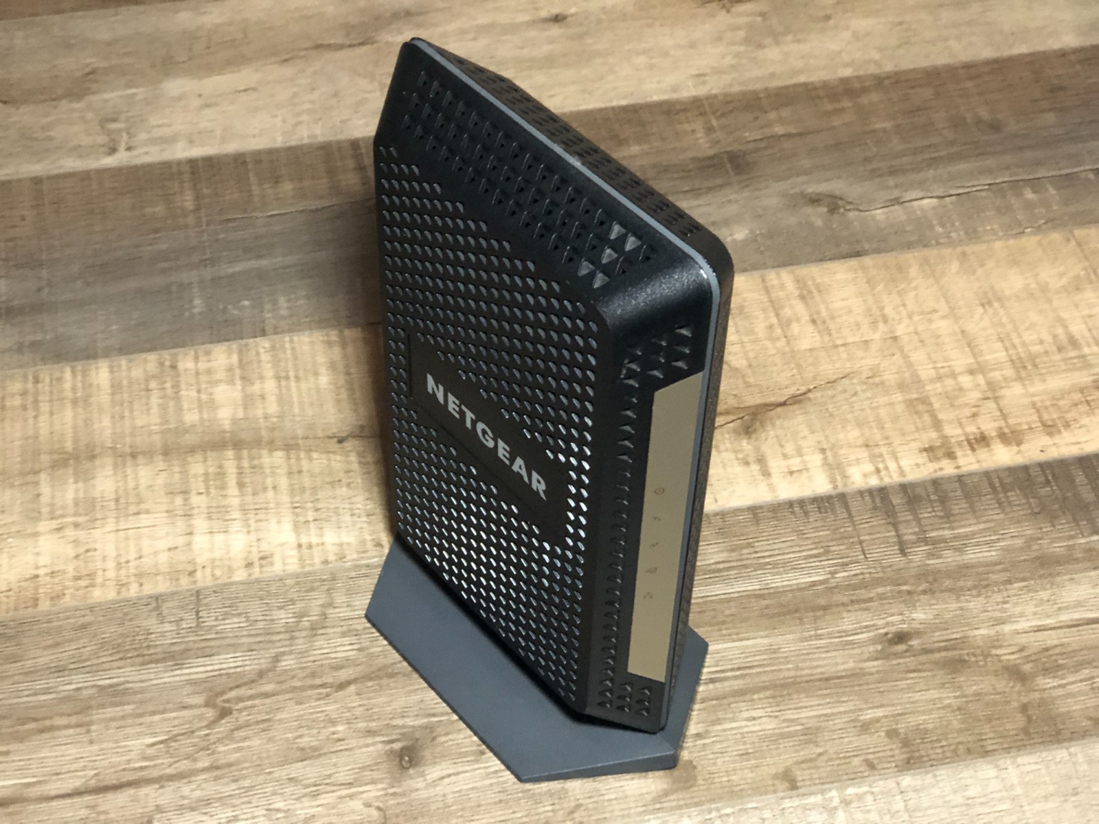 NETGEAR CM1000 1AZNAS Ultra-High Speed DOCSIS 3.1 Cable Modem with Charger & Box