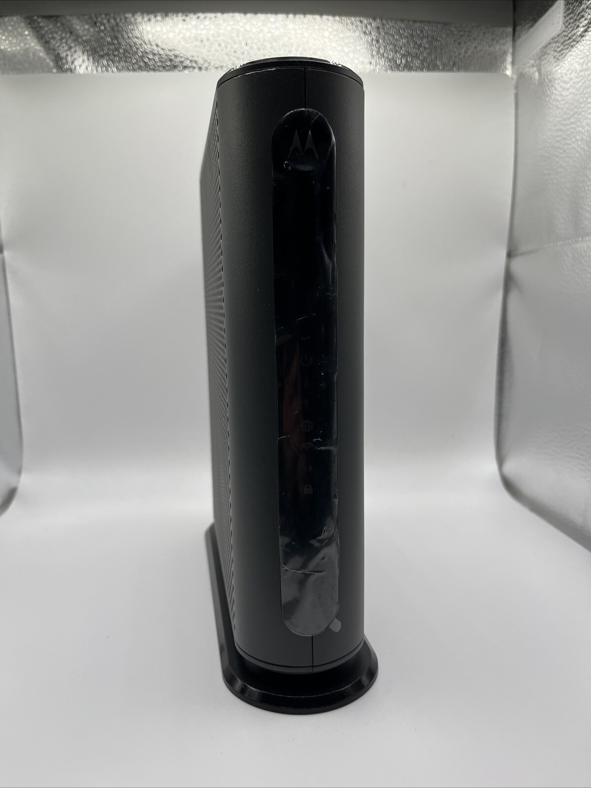 Motorola – AC Dual-Band Wi-Fi Router with 16 x 4 Modem Black/Grey MG7540-10