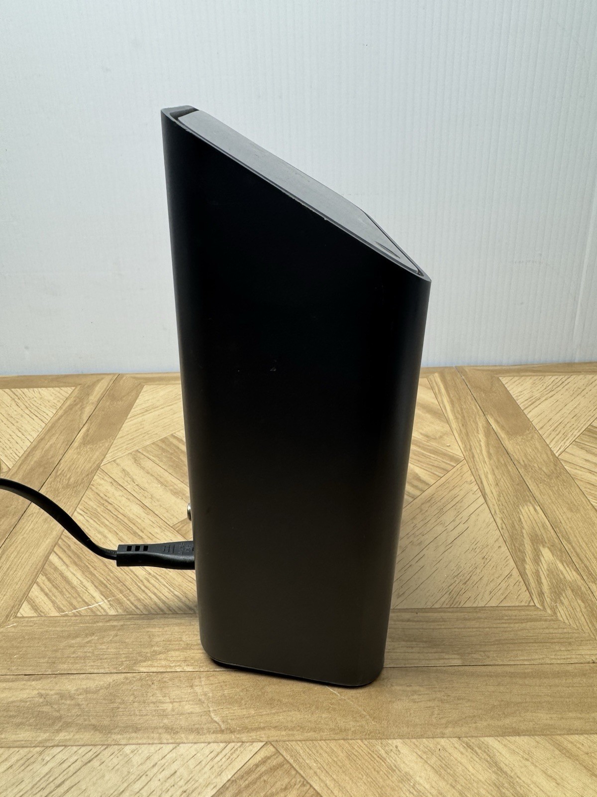 Xfinity Modem (Lightly Used) TG02DCW3482P2CT